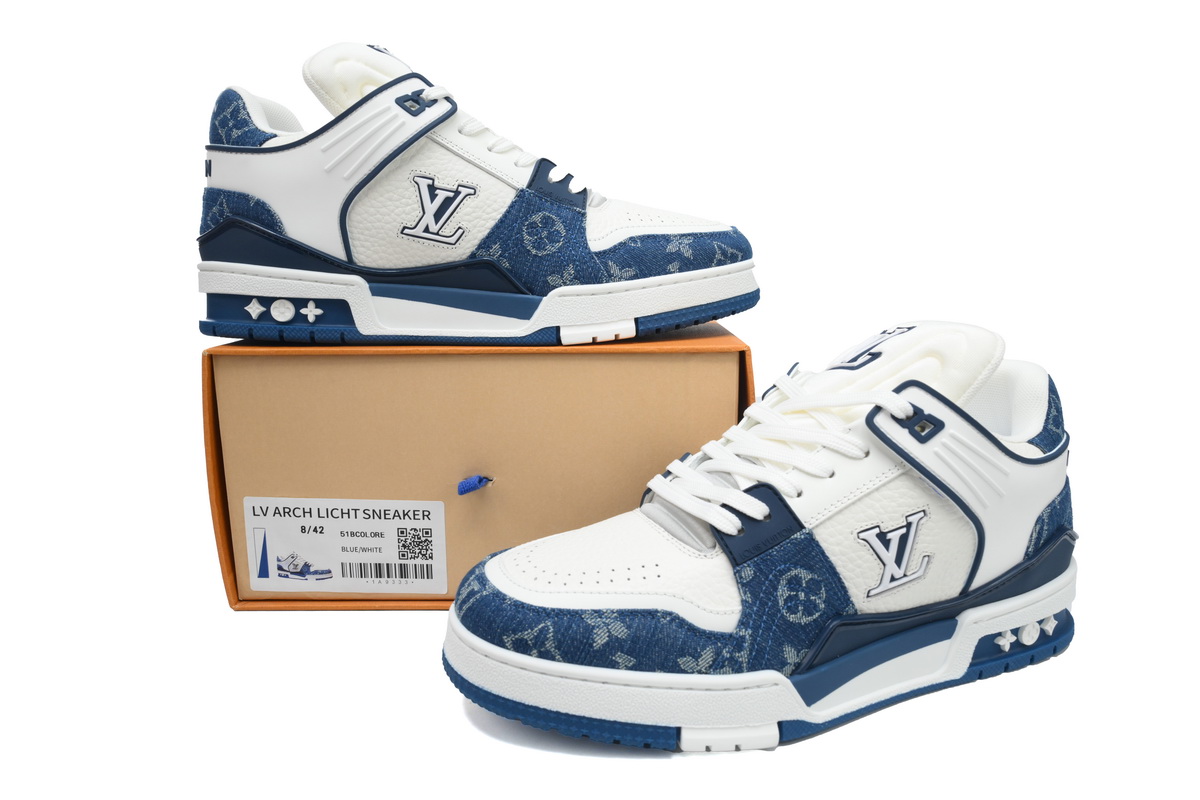 LOUIS VUITTON Trainer White and blue denim