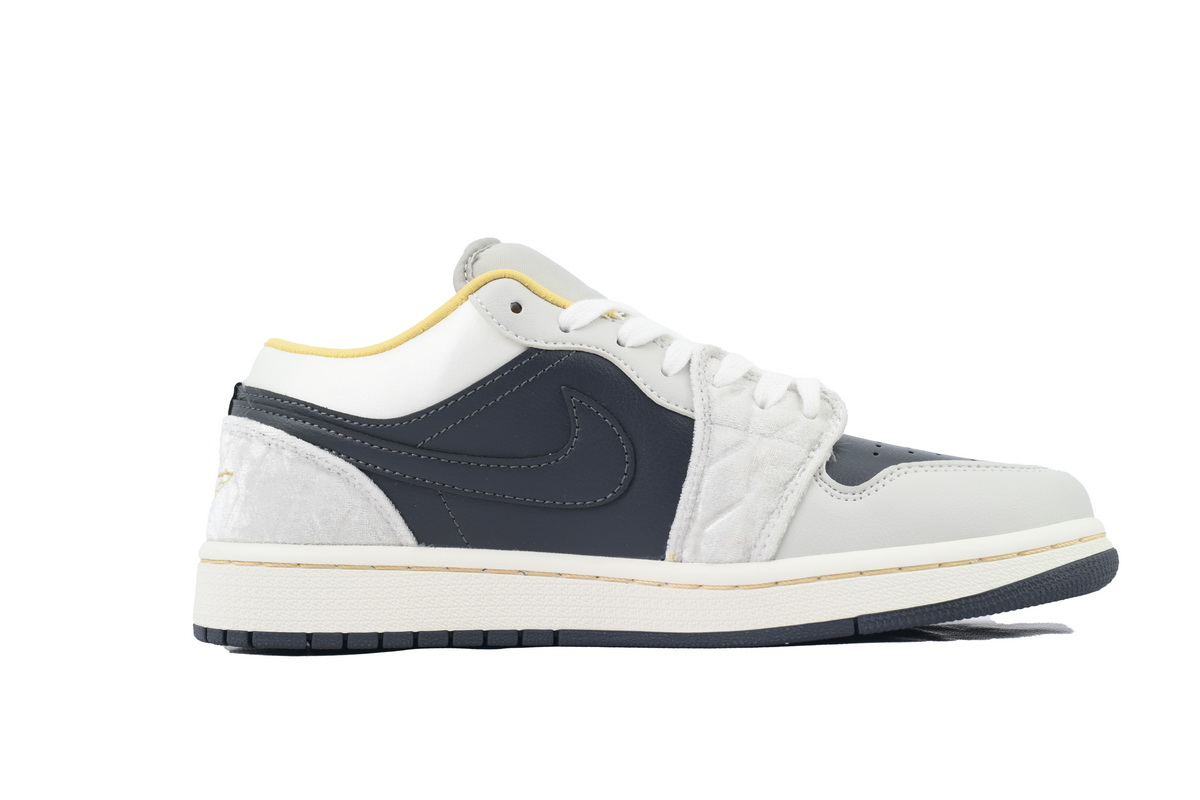 Air Jordan 1 Low SE 'Beaded Swoosh' DV1762-001