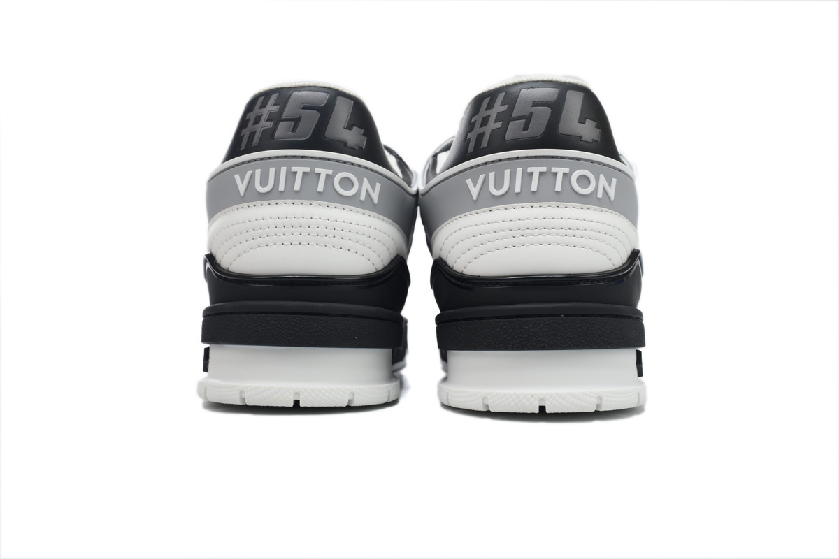 LOUIS VUITTON Trainer Black and gray