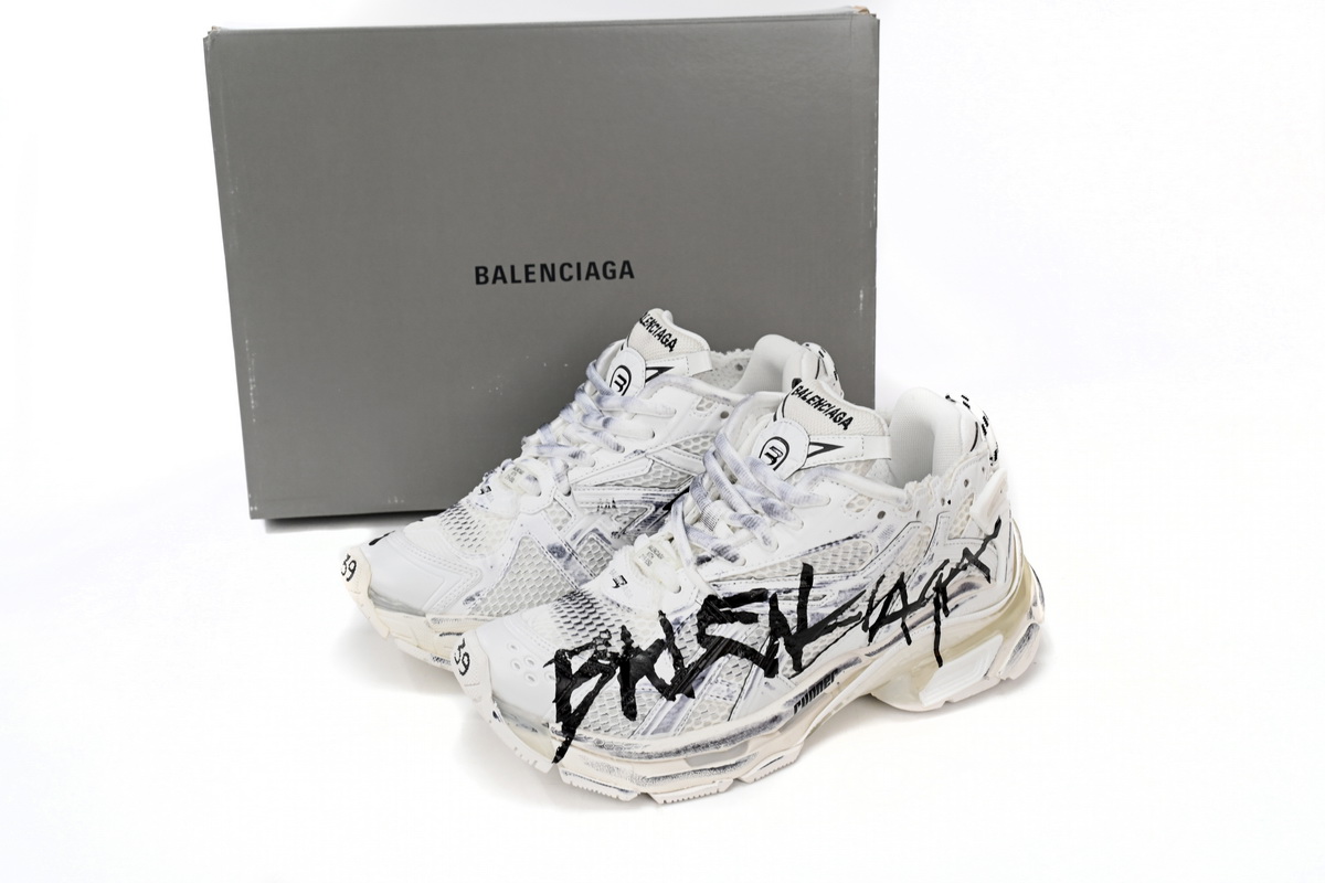 Balenciaga Runner Graffiti White 677402 W3RBQ 9010