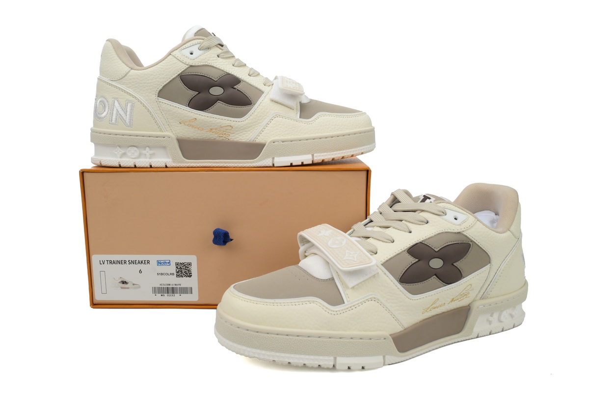 LOUIS VUITTON Trainer Monogram Flower Beige