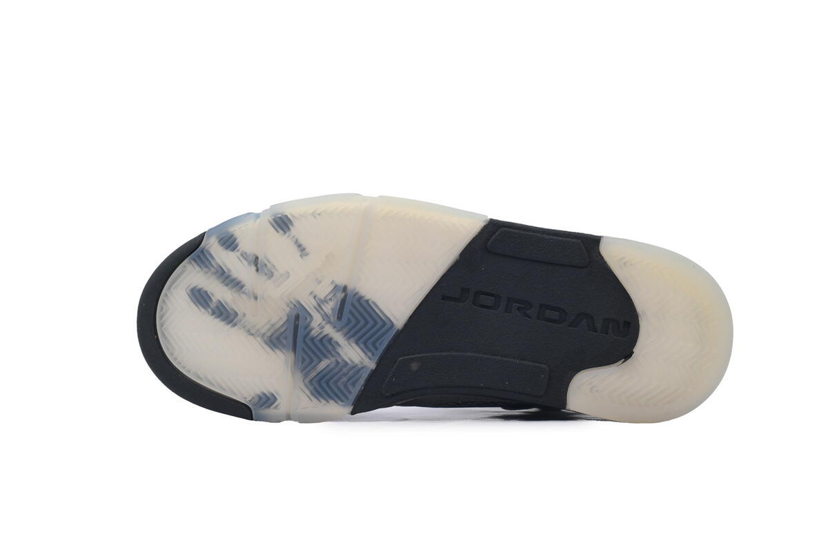 Wmns Air Jordan 5 Retro 'Wings' IO2038-001