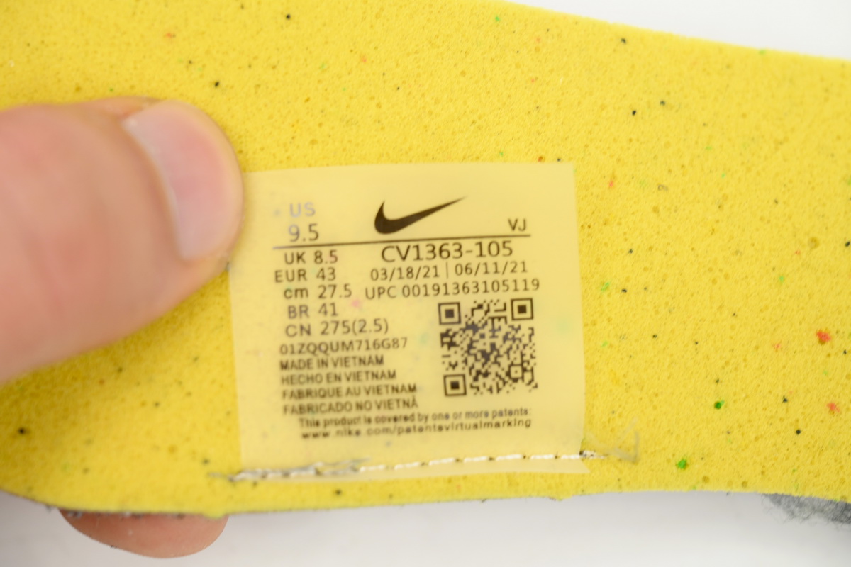 Sacai x Nike VaporWaffle Sesame Black And White Grid CV1363-105