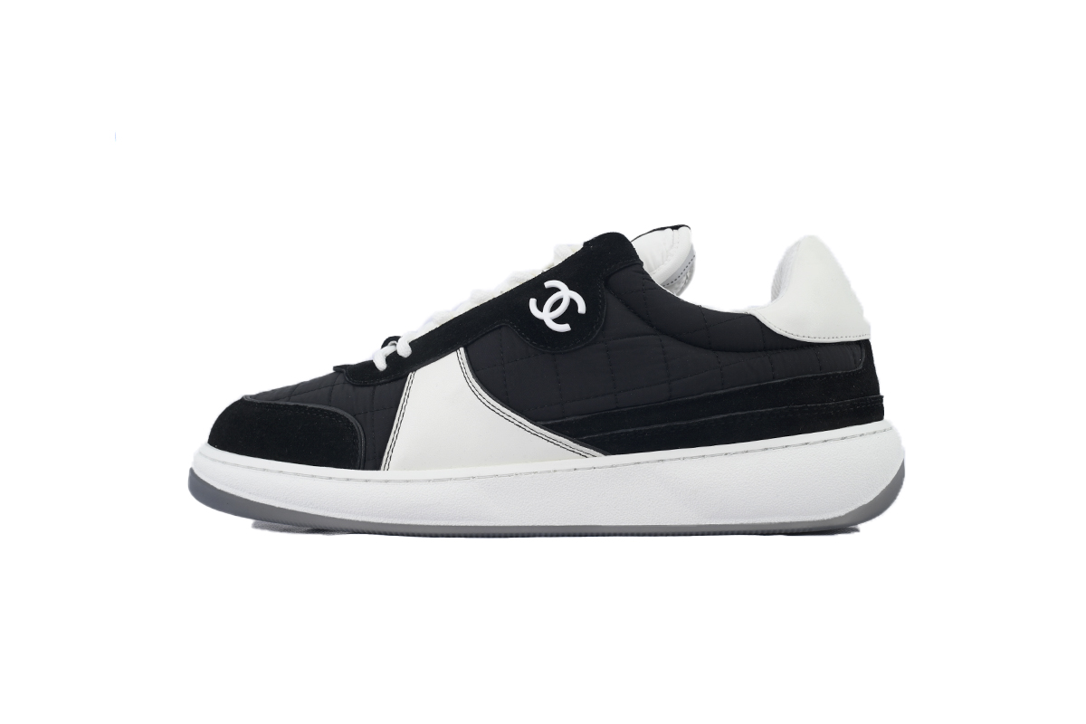 Chanel Stylish Skateboarding Shoes Black White