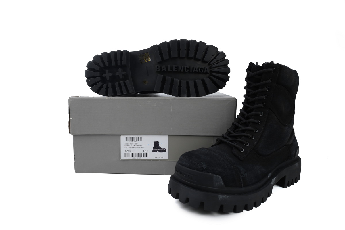 Balenciaga Strike Black PK24092001