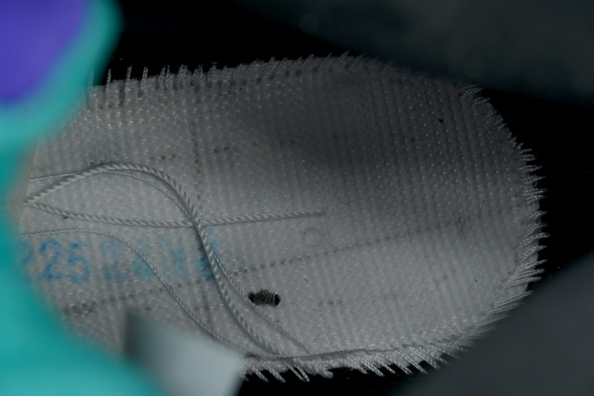 Air Jordan 5 Retro Retro 'Grape' 2025 HQ7978-100