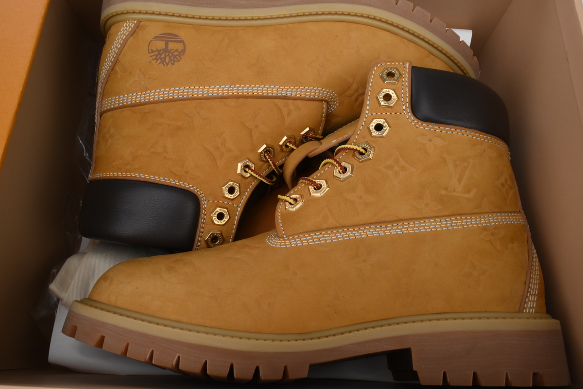 LOUIS VUITTON x Timberland 6-In Ankle Boot Brown