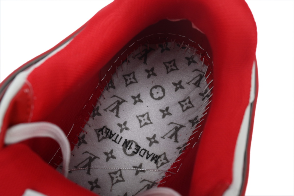 LOUIS VUITTON Trainer White Red