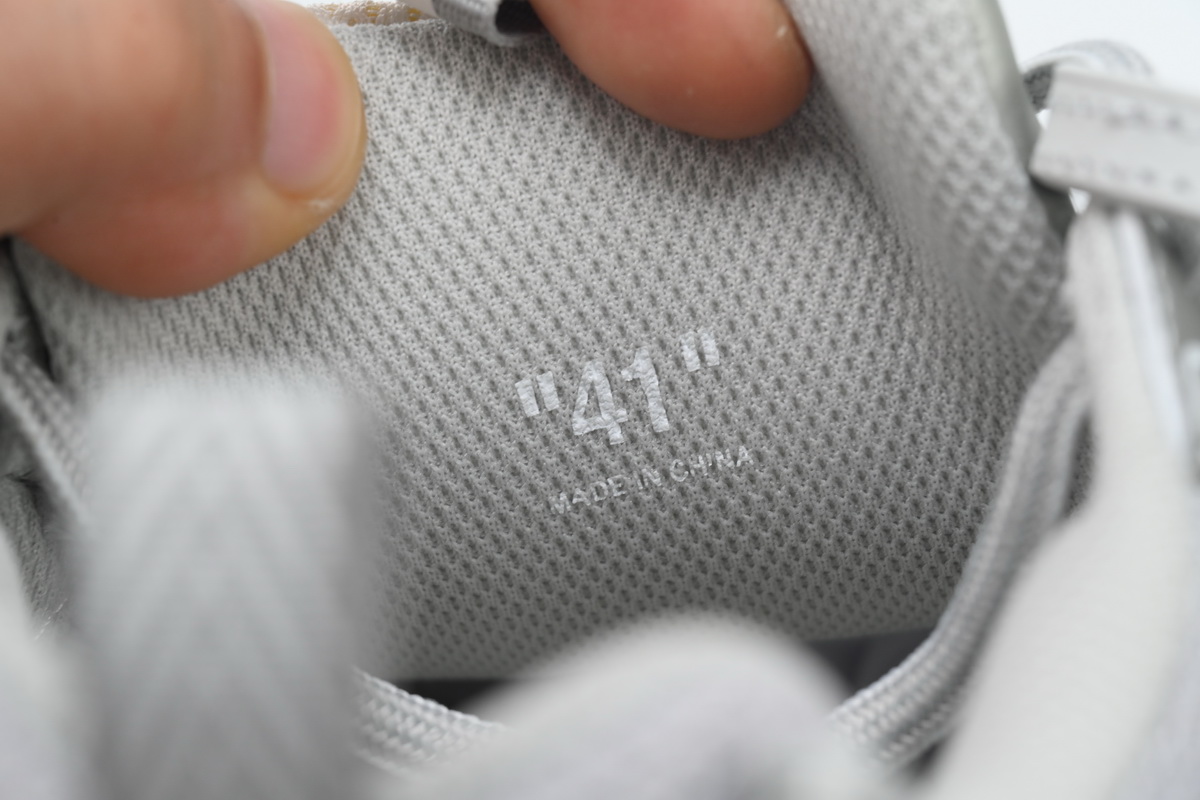 OFF-WHITE Military White Gray MIA295F24 FAB00 10606