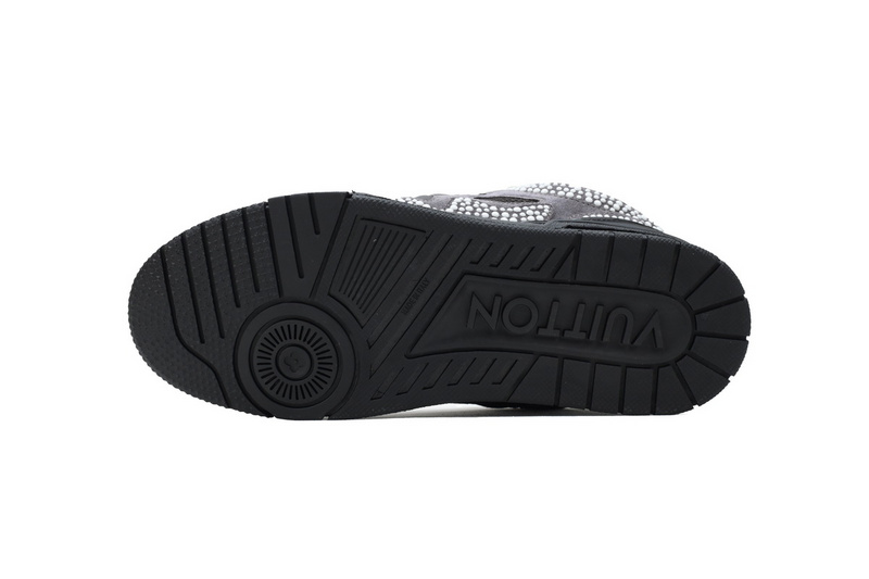 Louis Vuitton Skate Gray Diamonds
