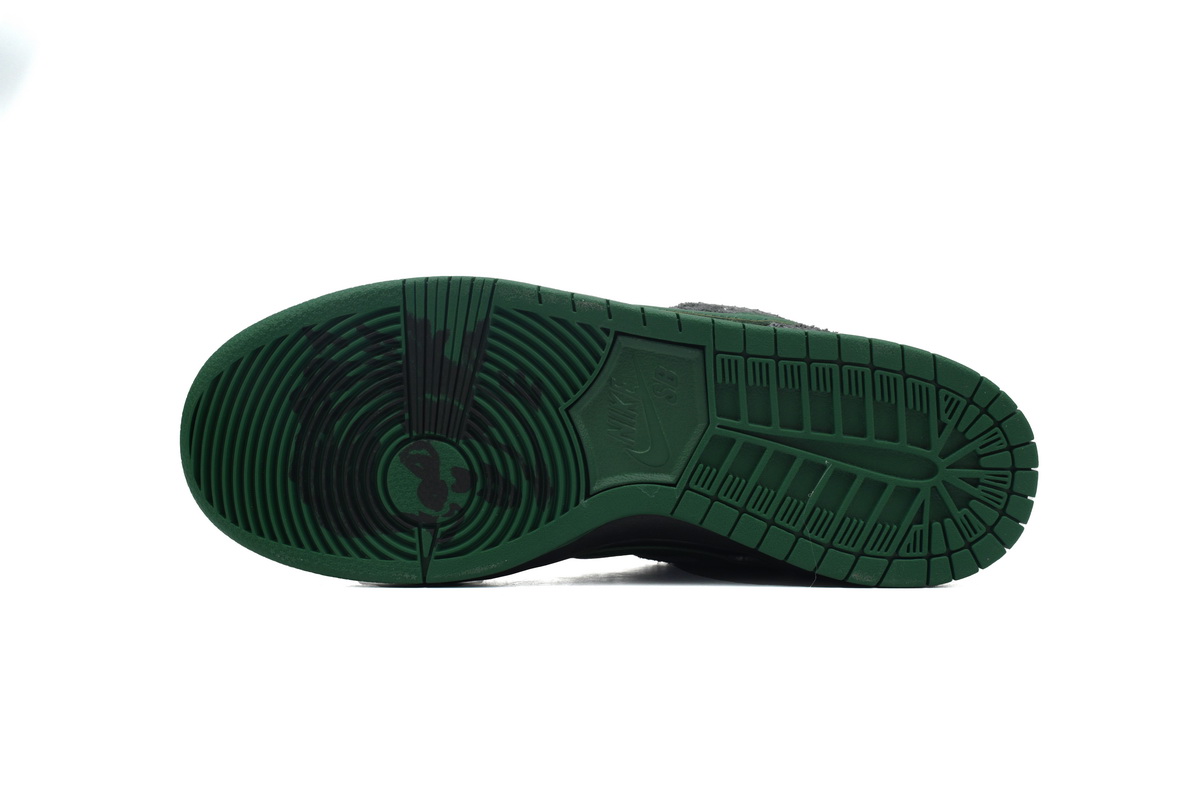 Nike SB Dunk Low There Skateboards HF7743-001