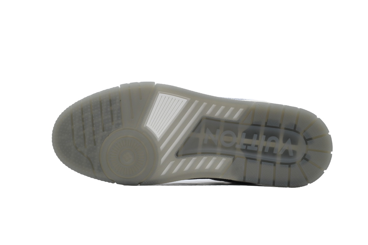 LOUIS VUITTON Trainer Grey white