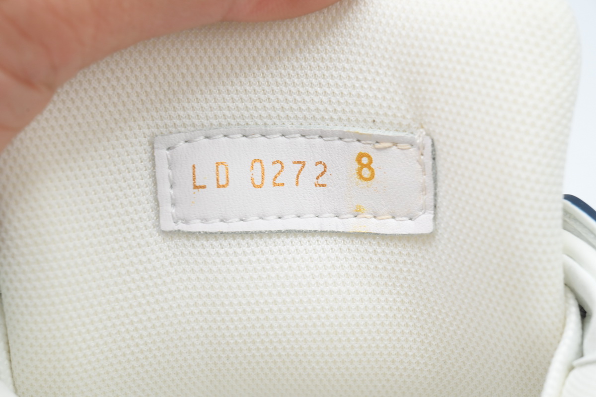 LOUIS VUITTON Trainer White and blue denim