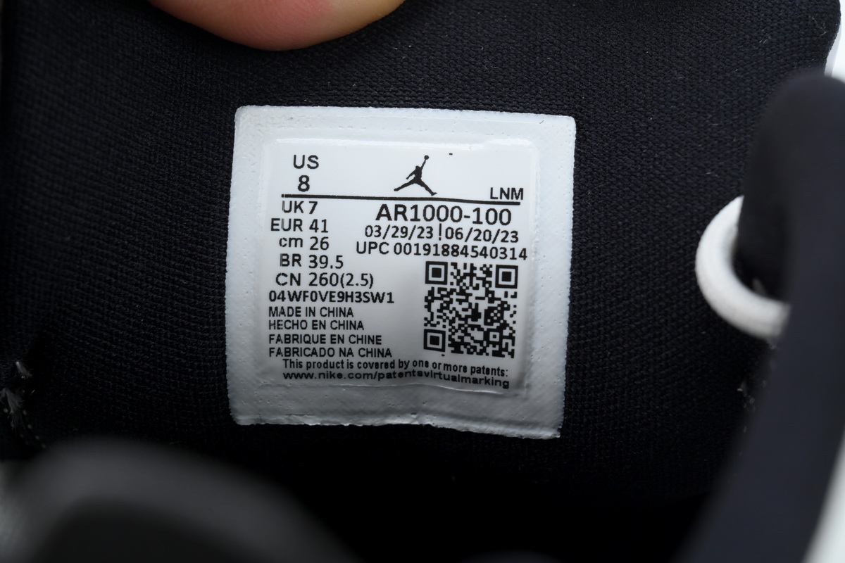 Air Jordan Courtside 23 'White Black' AR1000-100