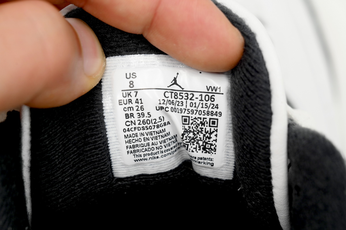 Air Jordan 3 Cement Grey CT8532-106