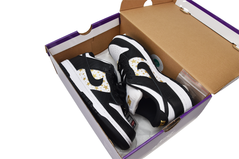 Nike SB Dunk Low Supreme Stars Black DH3228-102