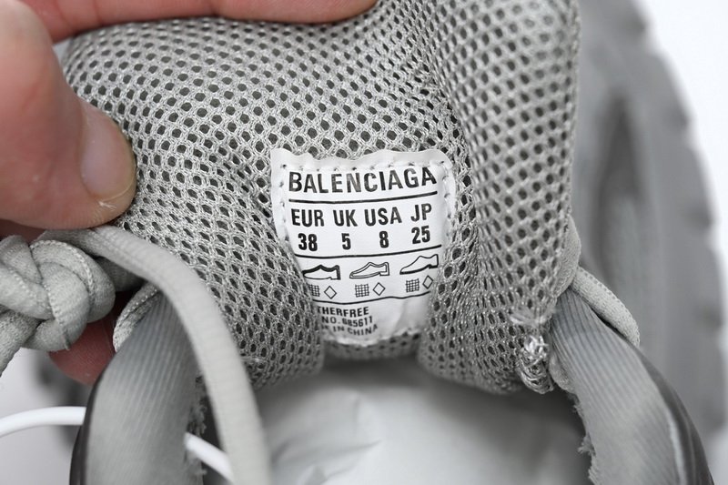 Balenciaga Defender Light Gray685611 W2RA6 1200