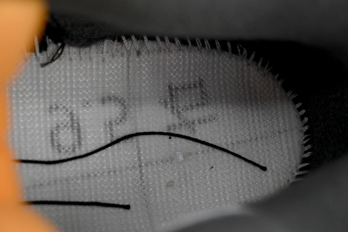 Undefeated x Air Jordan 4 Retro Green Black IB1519-200