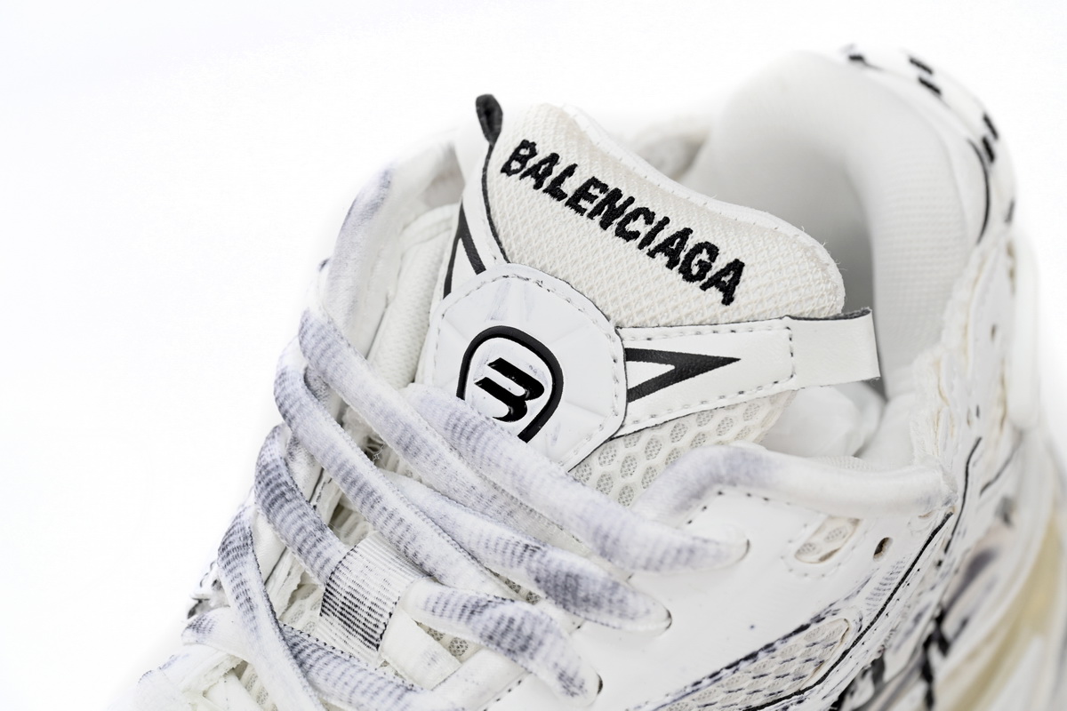 Balenciaga Runner Graffiti White 677402 W3RBQ 9010