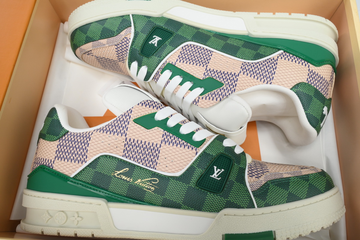 LOUIS VUITTON Trainer White Green