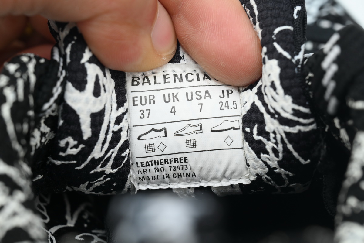 Balenciaga Luminous Black Graffiti 734731 W3XDC 0236