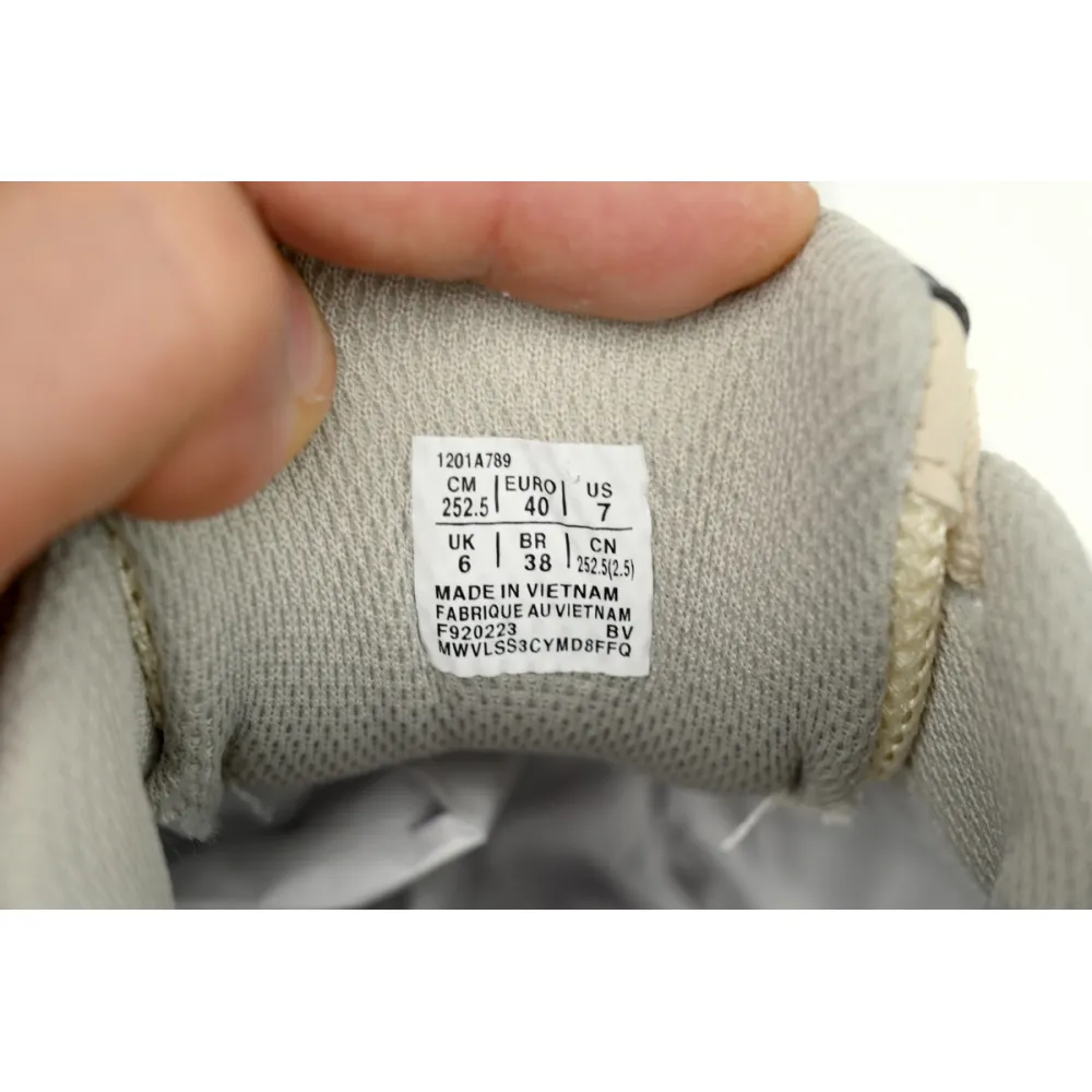 ASICS Gel-NYC Oyster Grey 1201A789-103