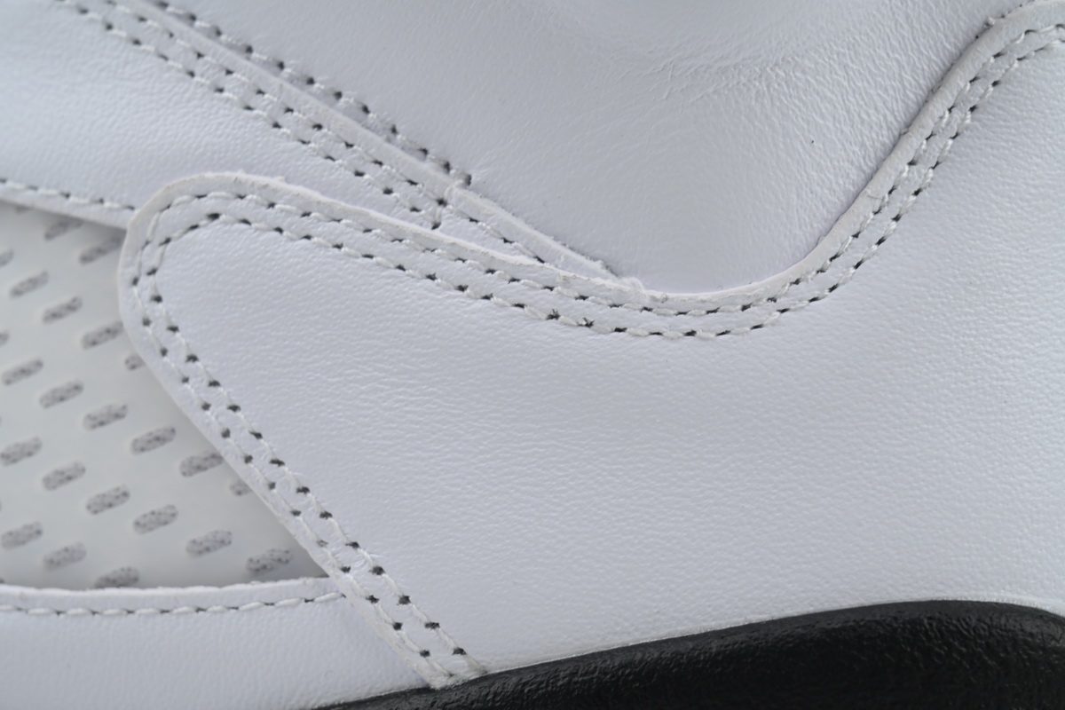 Air Jordan 5 Retro 'White Black' DD0587-110