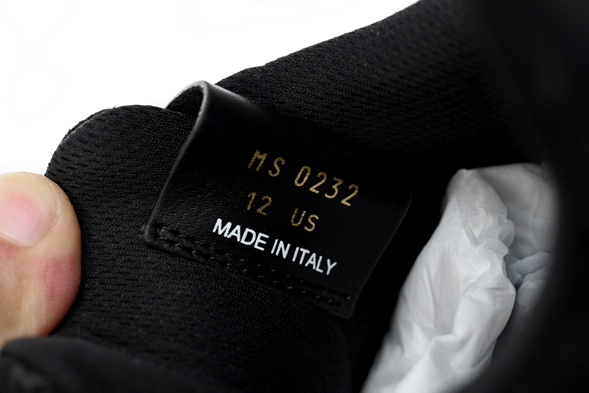 LOUIS VUITTON x Nike Air Force 1 All Black 1A9VD7