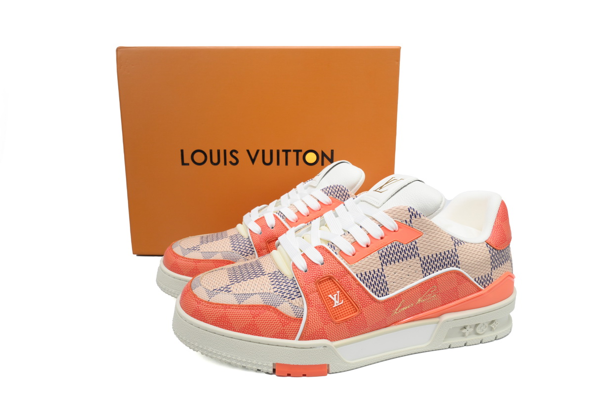 LOUIS VUITTON Trainer White Orange