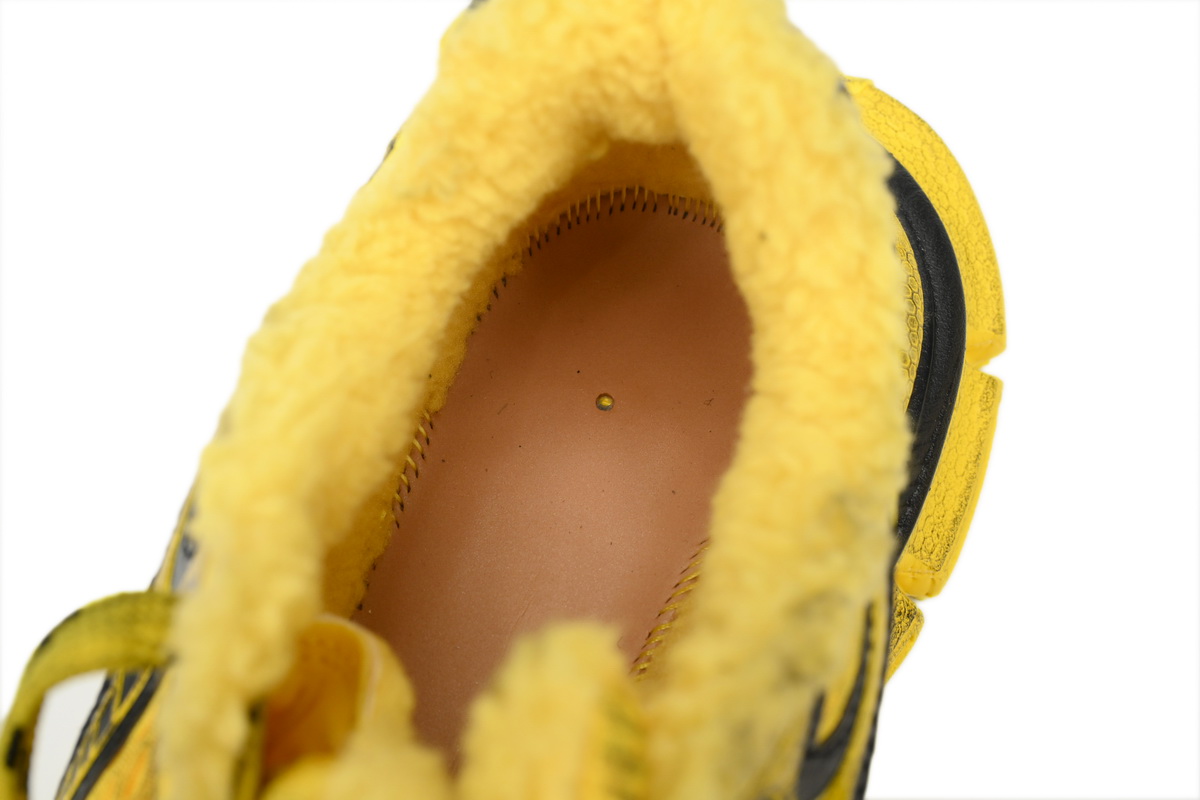 Balenciaga Yellow Ice Velvet 766034 WSXR2 7010