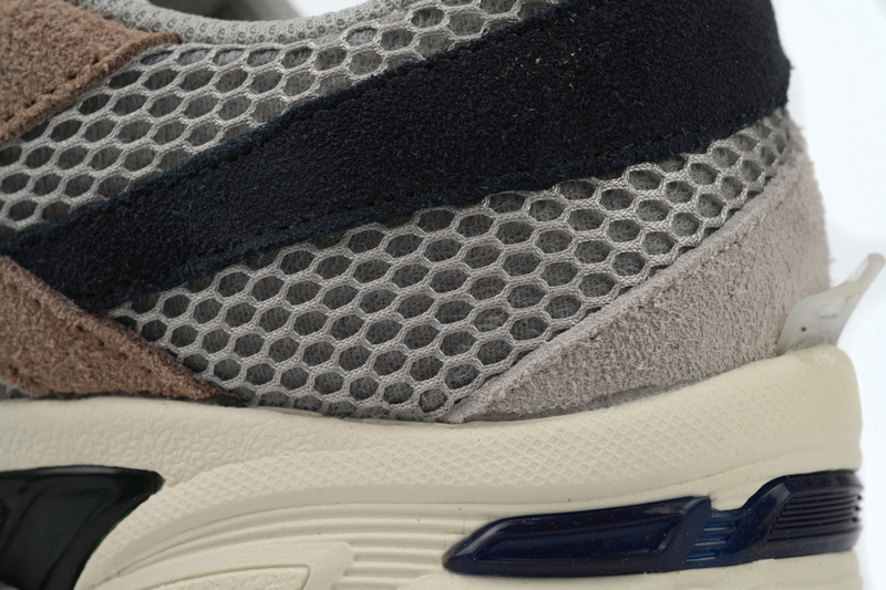 Asics HAL STUDIOS x Gel 1130 'Earth' 1201A487-202