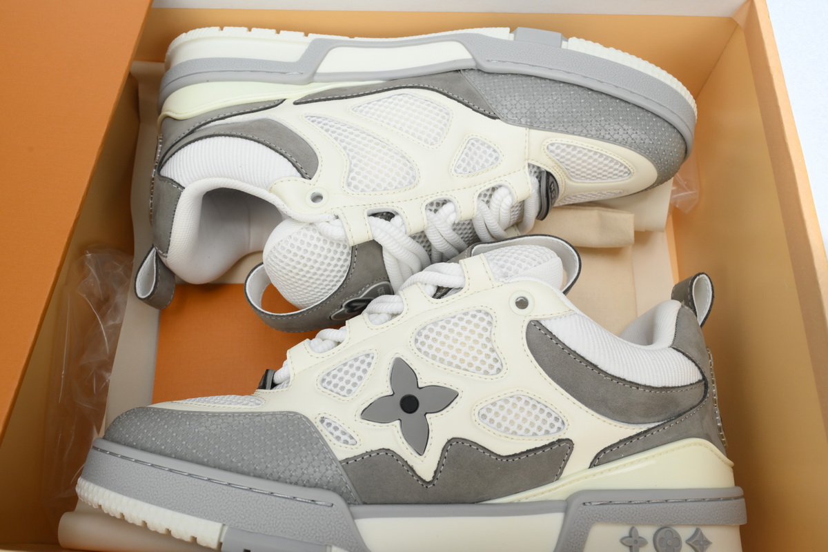 LOUIS VUITTON Leather lace up Fashionable Board Shoes White Gray 1ACQP4