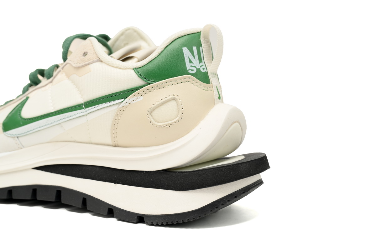 Sacai x Nike VaporWaffle Sesame and Beige Green DD1875-102