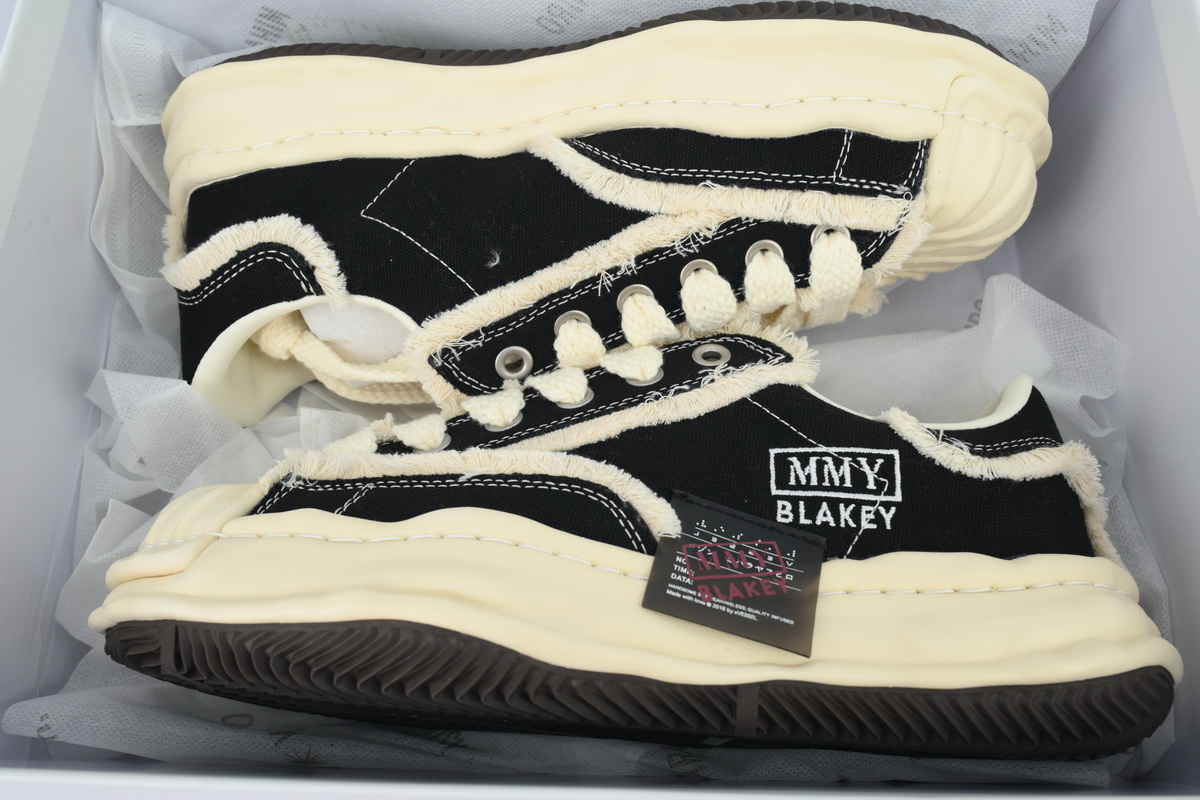 MIHARA YASUHIRO Black Tail NO.766