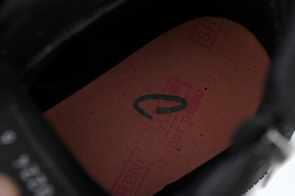 LOUIS VUITTON Martin boots Black pk02