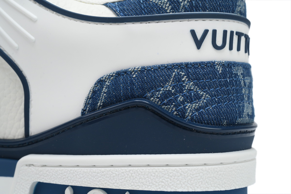 LOUIS VUITTON Trainer White and blue denim