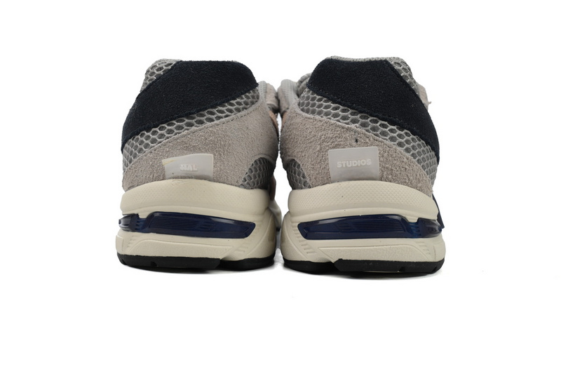 Asics HAL STUDIOS x Gel 1130 'Earth' 1201A487-202