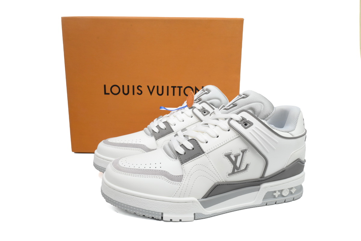 LOUIS VUITTON Trainer White ash