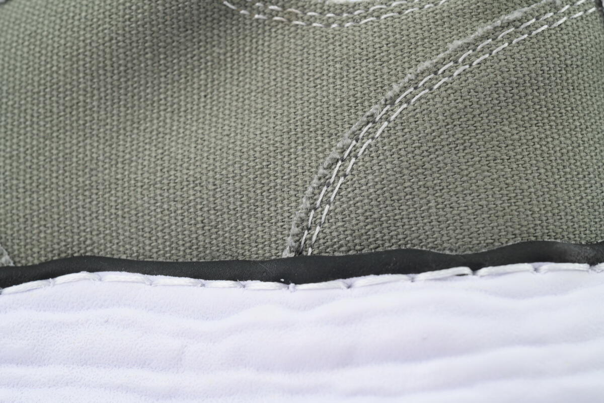 MIHARA YASUHIRO White Brown NO.805