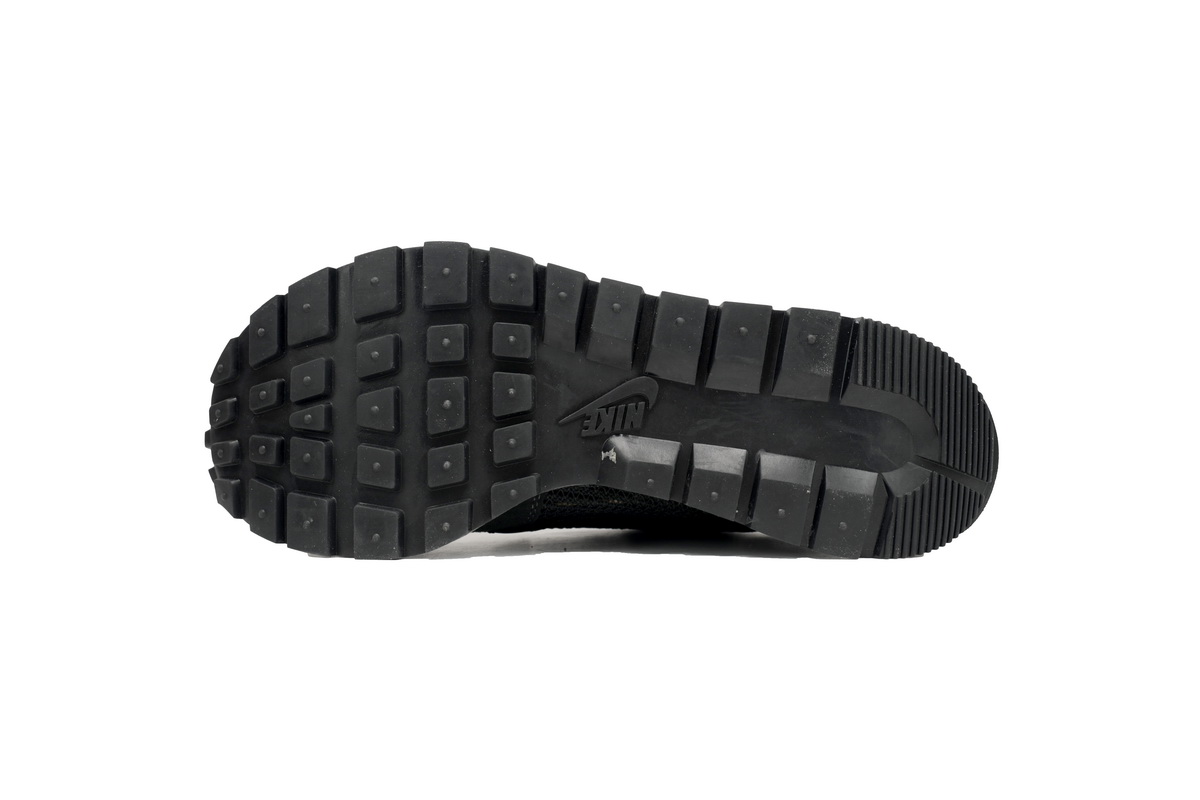 Sacai x Nike VaporWaffle Sesame Black And White Grid CV1363-105