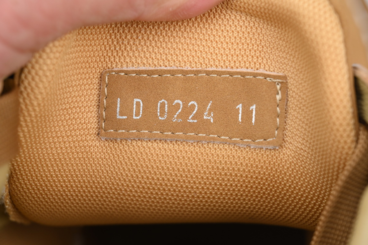 LOUIS VUITTON Martin boots Brown