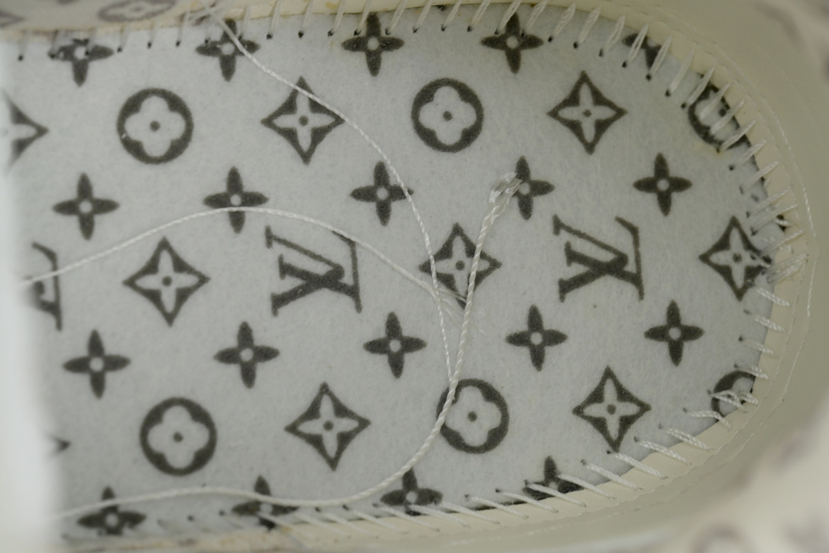 LOUIS VUITTON all white