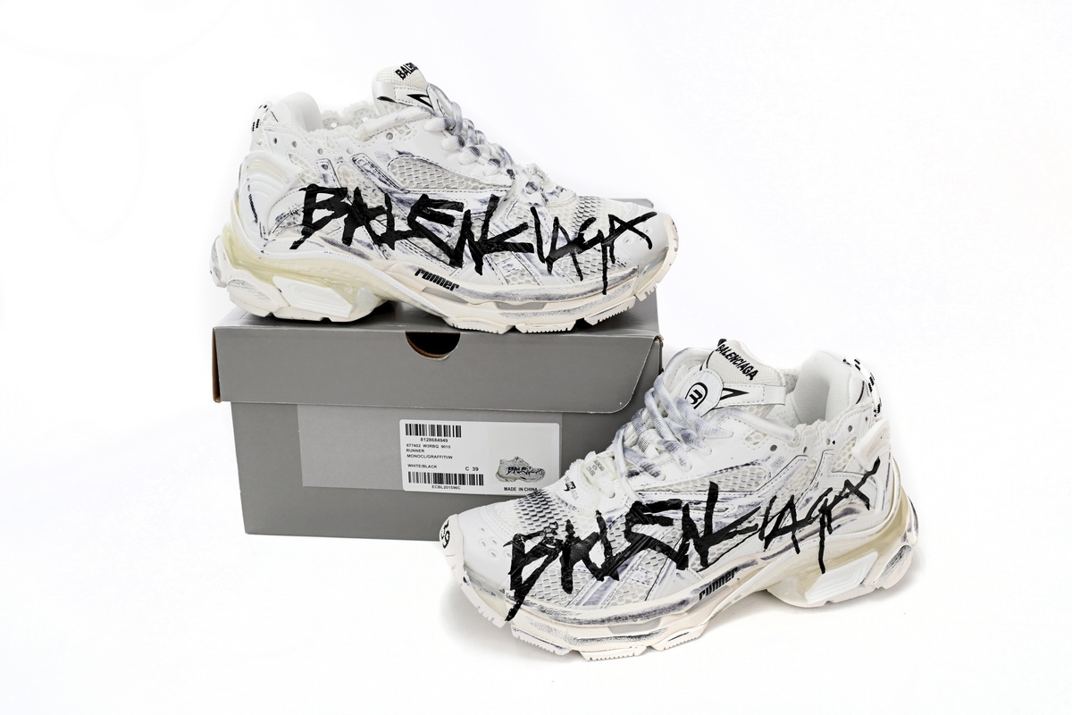 Balenciaga Runner Graffiti White 677402 W3RBQ 9010