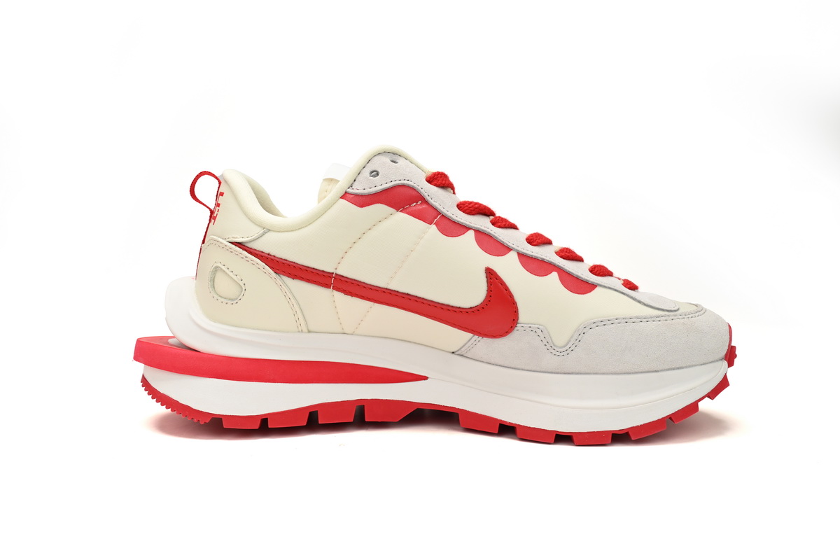 Sacai x VaporWaffle “Tour Yellow ” DD1875-110