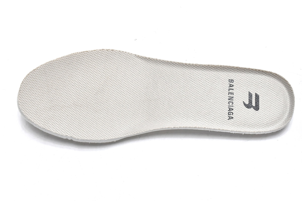 Balenciaga Defender Beige 685611 W2RA6 9700