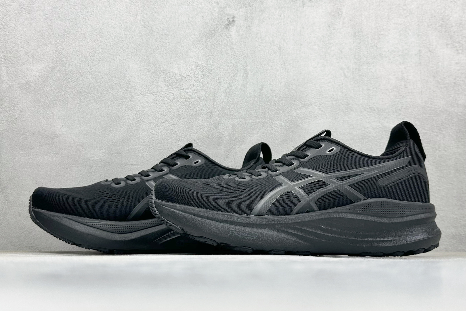 Asics GEL-KAYANO 32