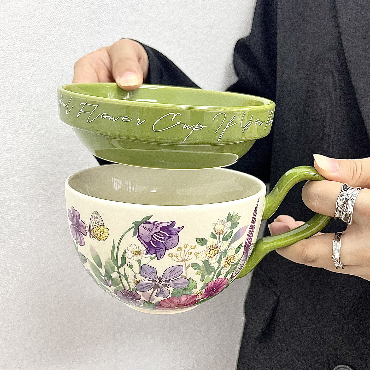 Floral Pattern Mug with Lid
