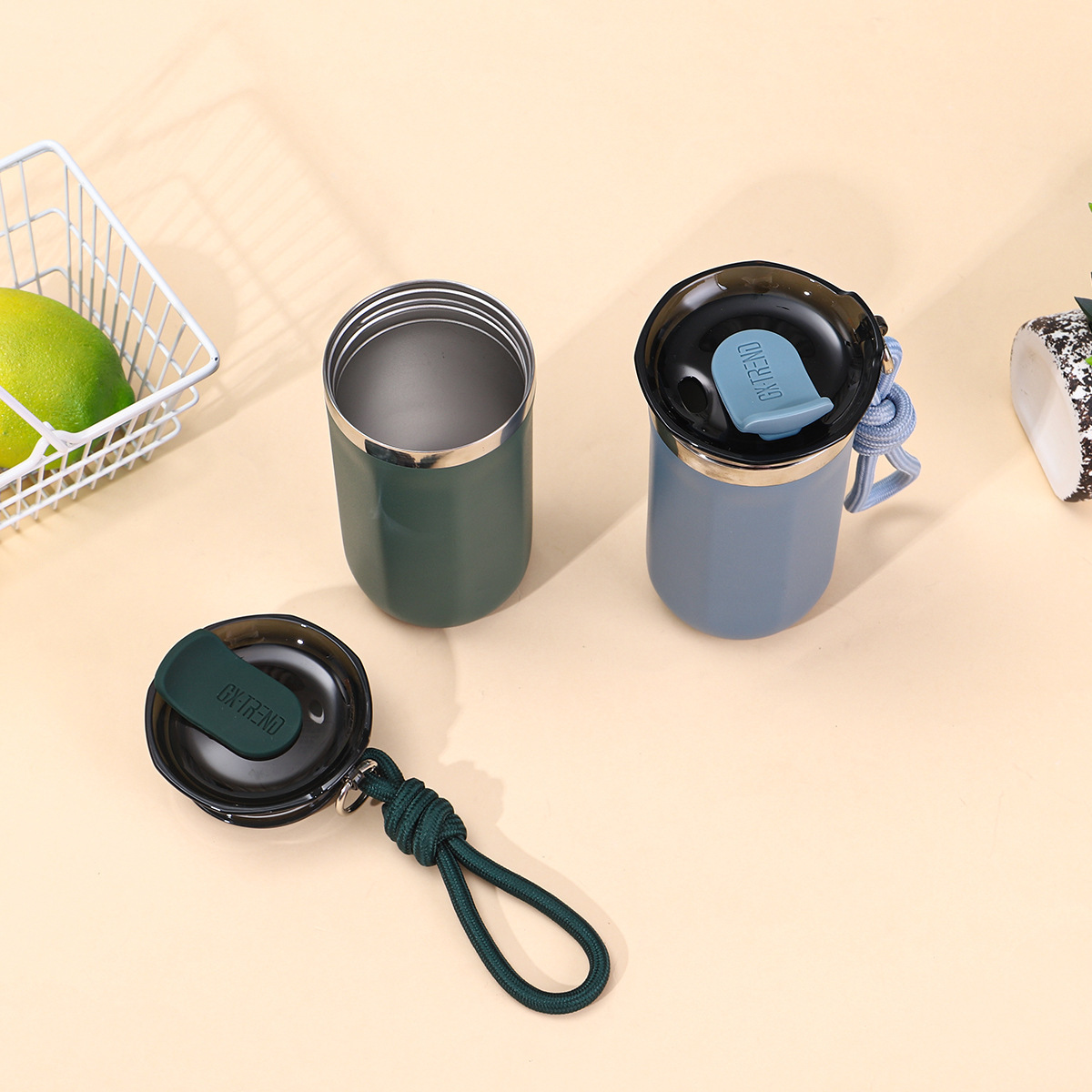 Tumbler with Knot Rope Strap