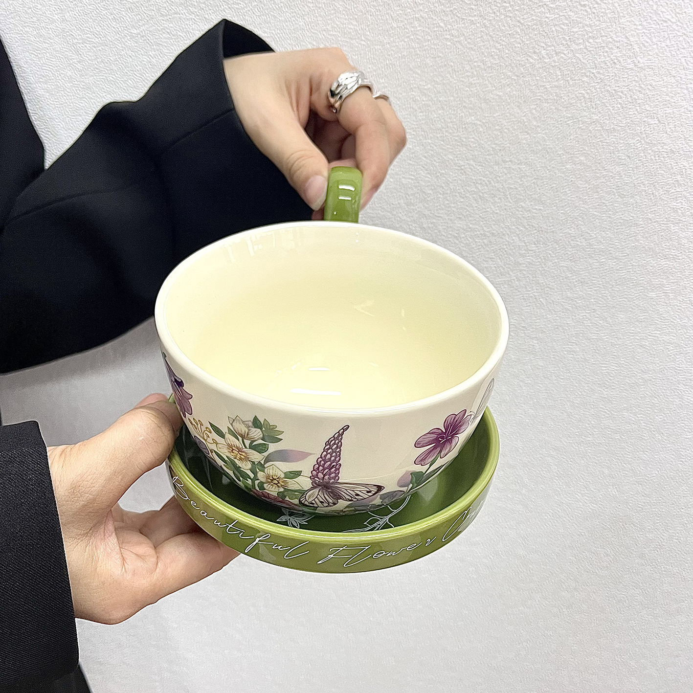 Floral Pattern Mug with Lid