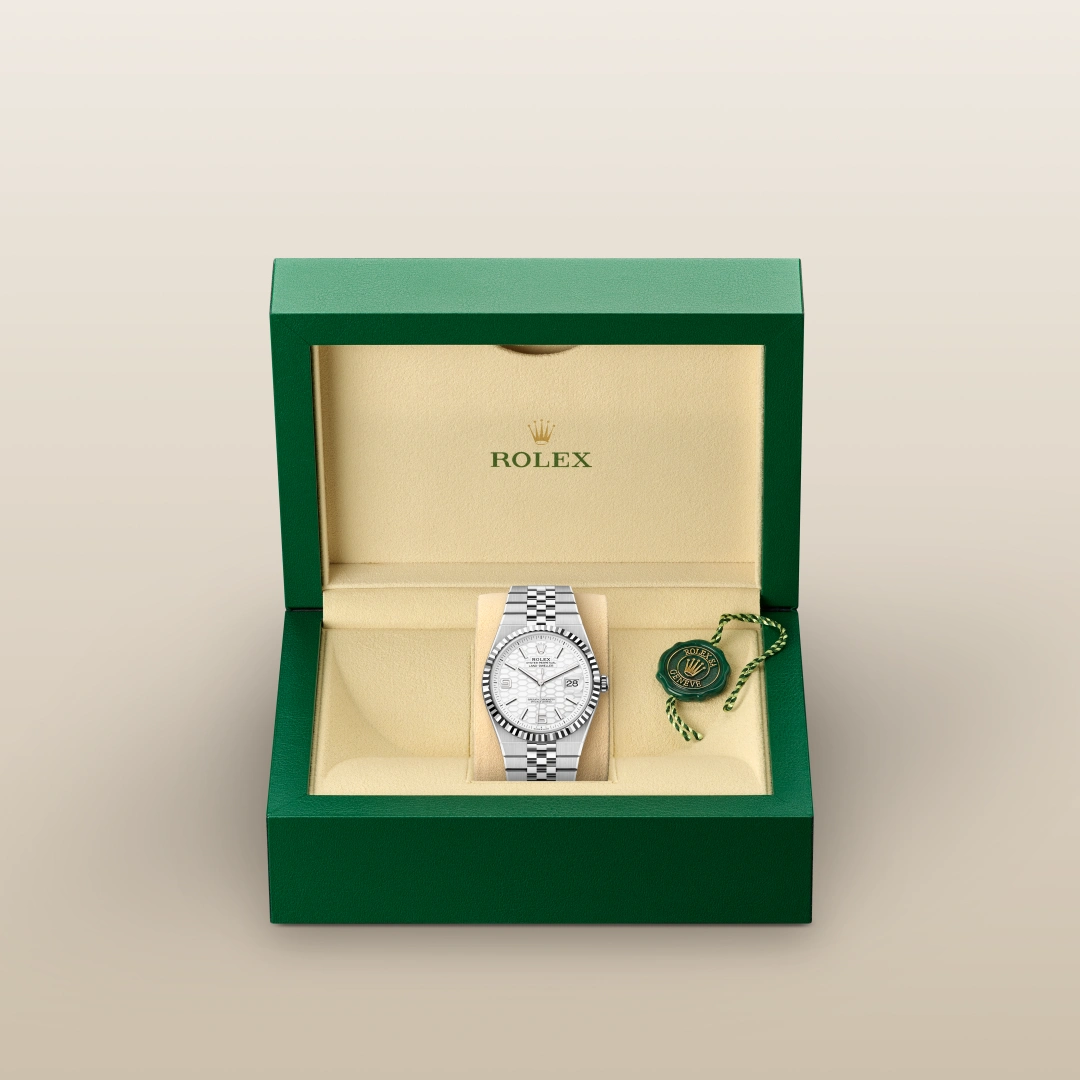 2025 Land-Dweller 40 Rolex Oyster, 40 mm, Oystersteel and white gold M127334-0001
